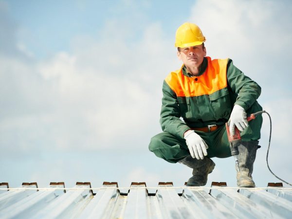 click for commercial roofing contractors