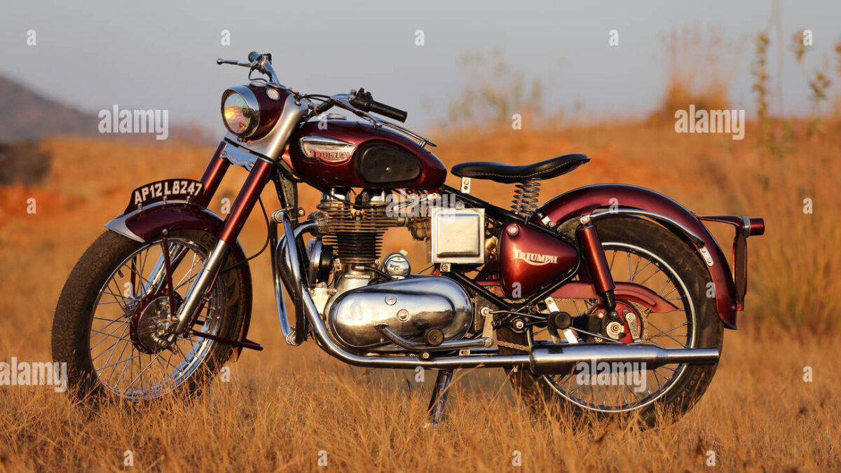 Vintage royal enfield bullet triumph Stock Photos and Images