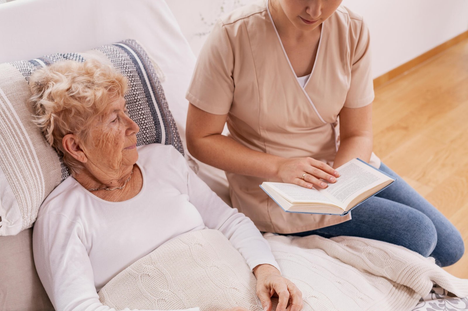 Choosing the Right Senior Memory Care Program for Your Loved One